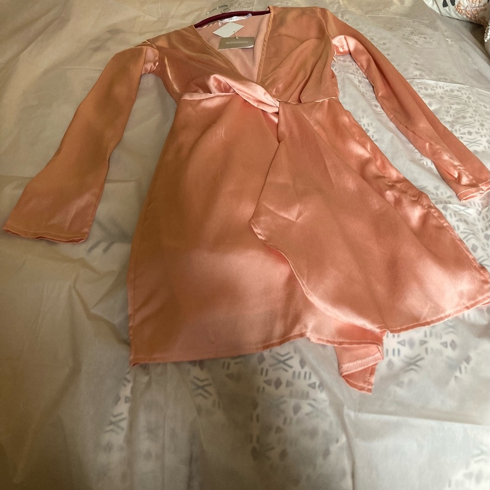Missguided - NWT - Silky Plunge Wrap Shift Dress- Dusky Pink - Size 1